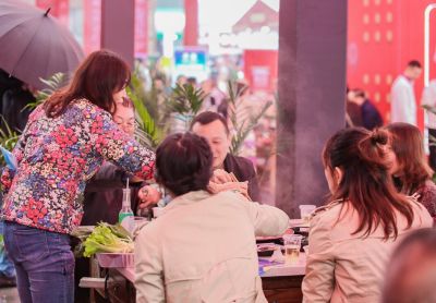 盤錦開(kāi)火鍋加盟店，如何在起步時(shí)領(lǐng)先一步？