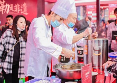 莊河開火鍋加盟店，可以這樣抓住顧客心思！