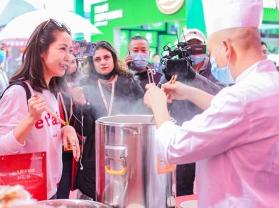 新手經(jīng)營火鍋加盟店，無人問津怎么辦？