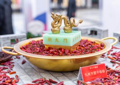 合作市開火鍋加盟店，如何讓人熱情消費(fèi)？