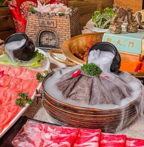 火鍋店變身潮人集結(jié)地，朝天門火鍋是如何做到的？