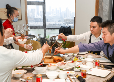 每日消耗30萬(wàn)噸毛肚，重慶人對(duì)毛肚究竟愛得有多深？