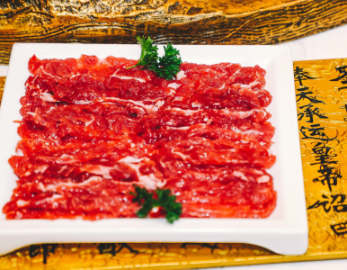 有誰知道火鍋連鎖店加盟費門檻是多少？