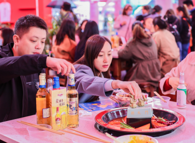 火鍋店出現(xiàn)差評，該怎樣應(yīng)對和解決？