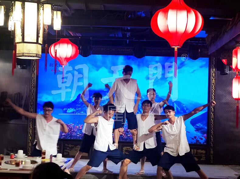 正宗特色火鍋加盟費多少，不妨來算一下