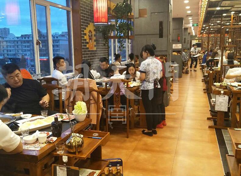 一次性油老火鍋加盟，選對(duì)品牌很關(guān)鍵！