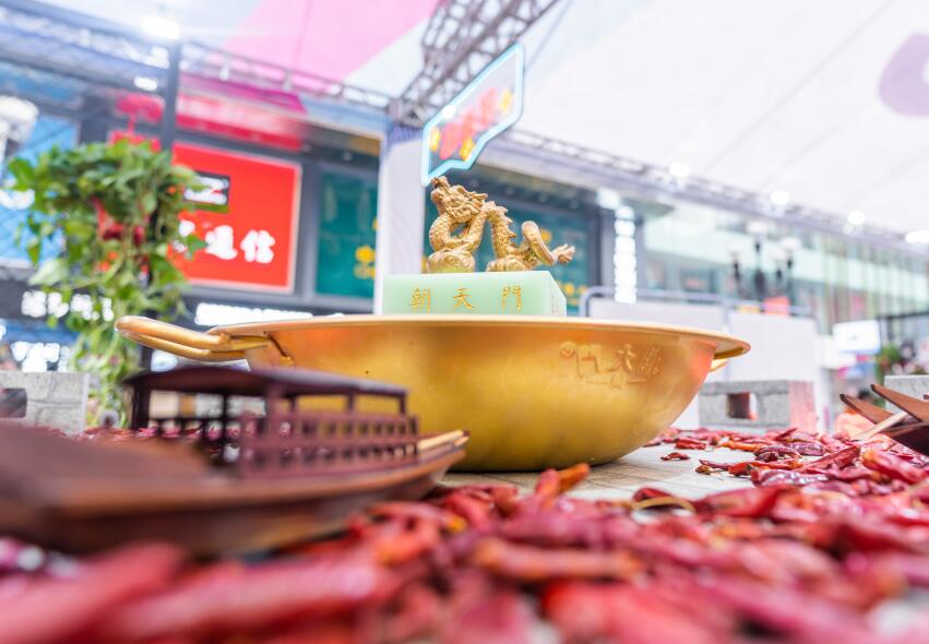 自貢開火鍋加盟店怎么樣？賺不賺錢？