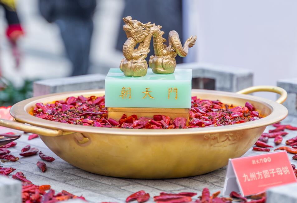 閬中開火鍋加盟店好嗎？當(dāng)?shù)叵M(fèi)水平如何？