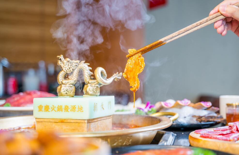 火鍋店的收入主要是靠什么來(lái)支撐的？ 