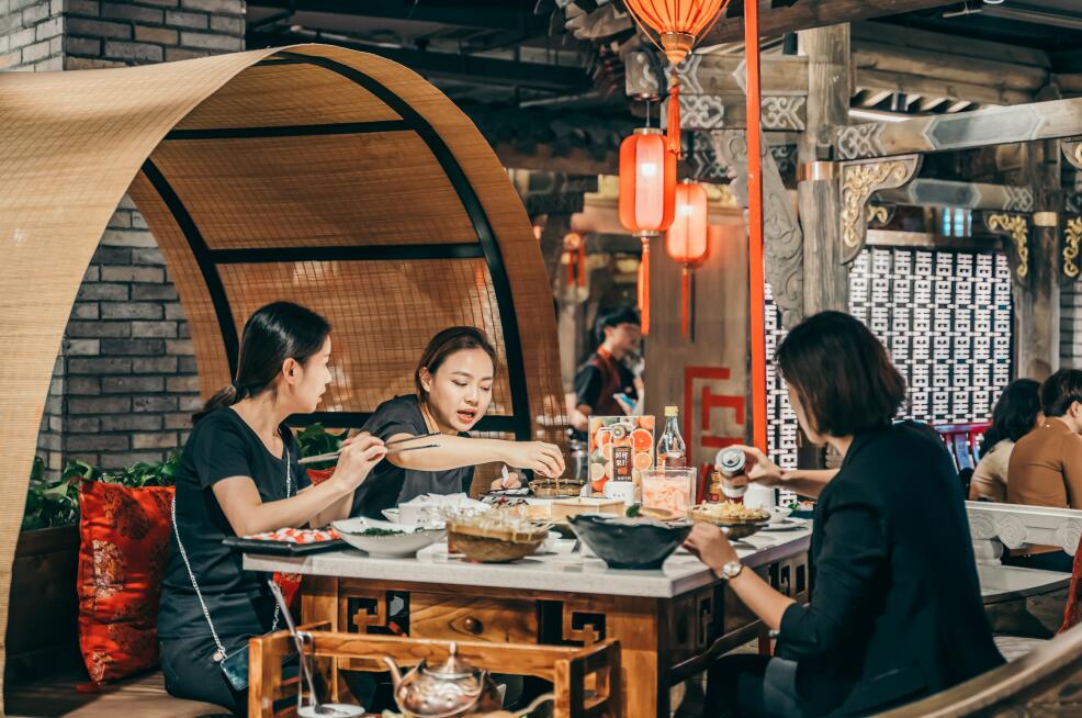 天門開火鍋加盟店，如何節(jié)省投資成本？
