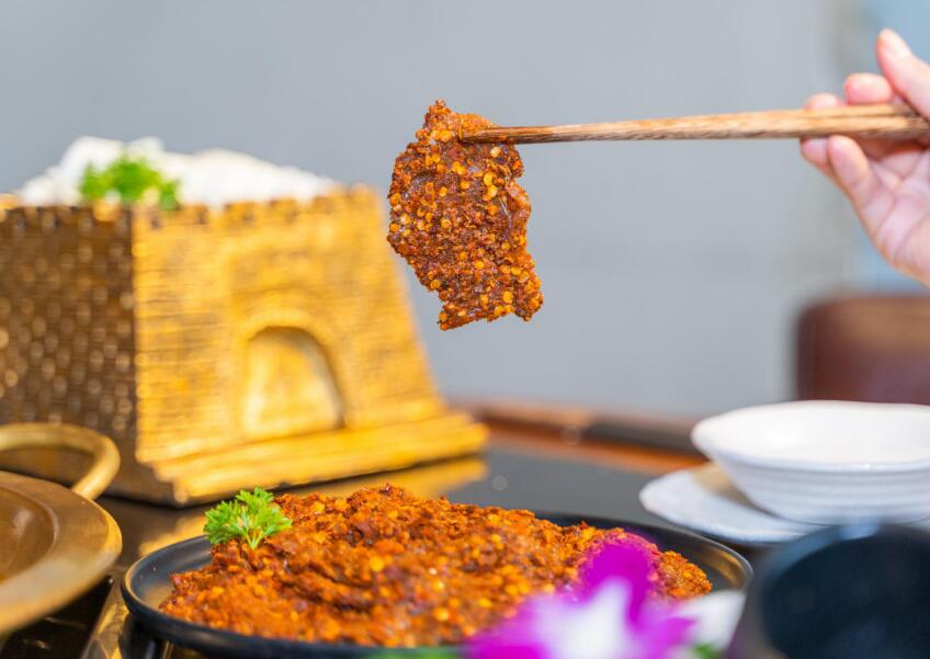 火鍋店這樣裝修，看起來(lái)雅致又大氣！