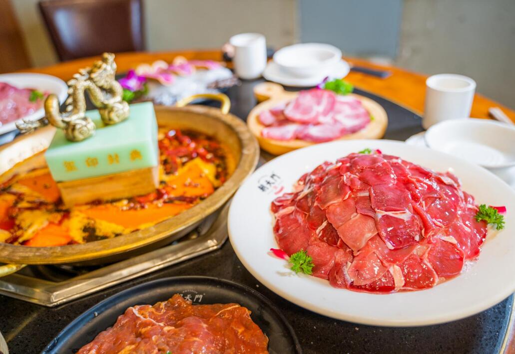 夏天吃火鍋有多痛快？來體驗酣暢淋漓的感覺！
