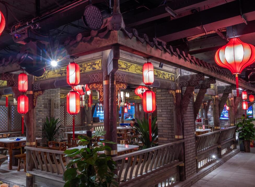 火鍋加盟店有哪些服務(wù)禮儀？一起學(xué)起來！