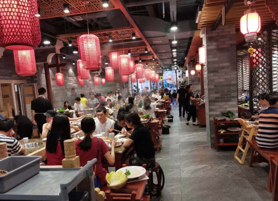 赤峰開火鍋加盟店，如何保障餐品標(biāo)準(zhǔn)化？