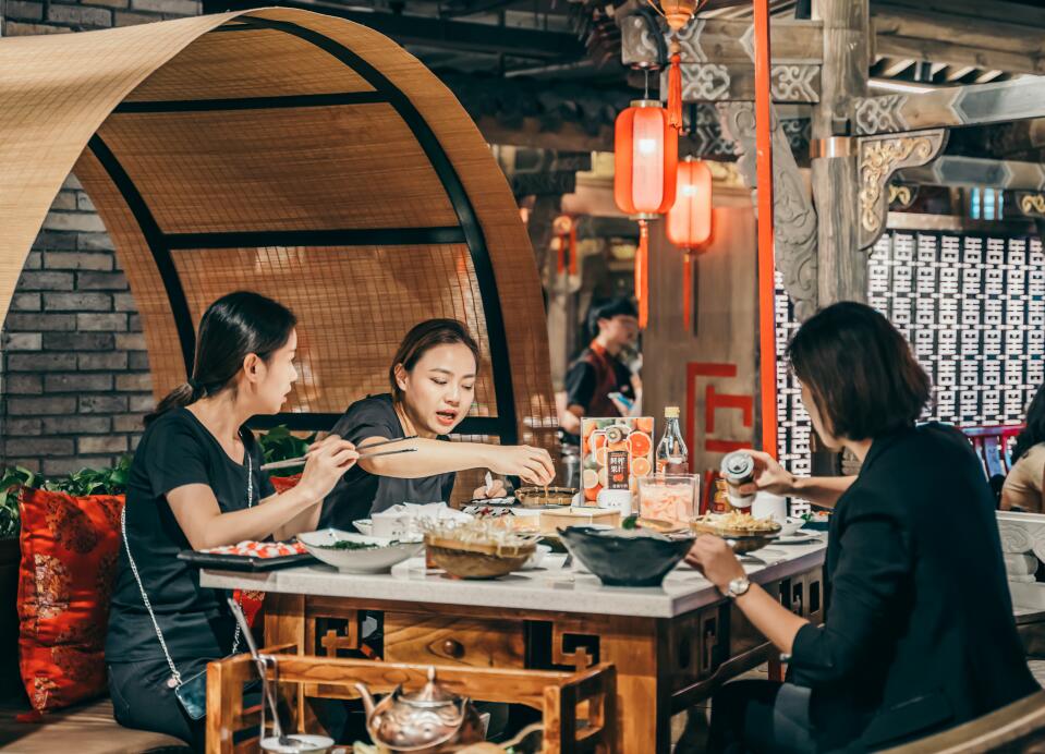 重慶火鍋深受歡迎，除了味道外還與這點(diǎn)有關(guān)！
