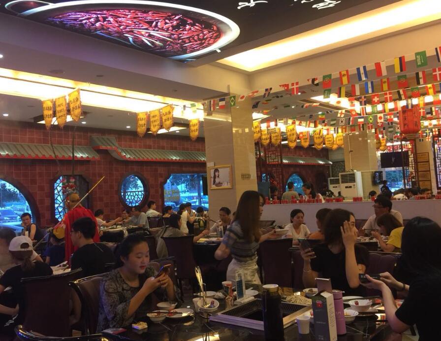 90后不會(huì)炒底料如何開(kāi)火鍋店呢？
