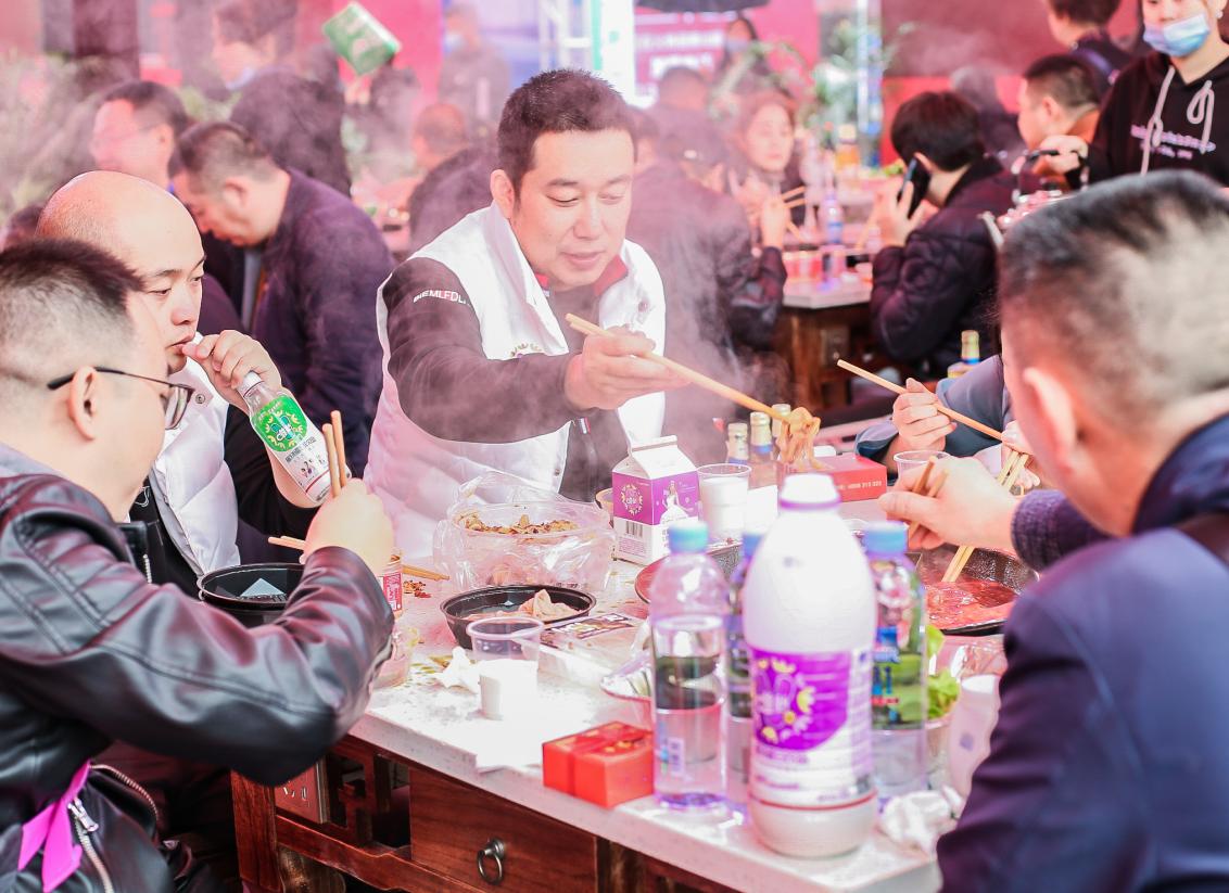開火鍋店竟有這些問題，80％的人都忽視了！
