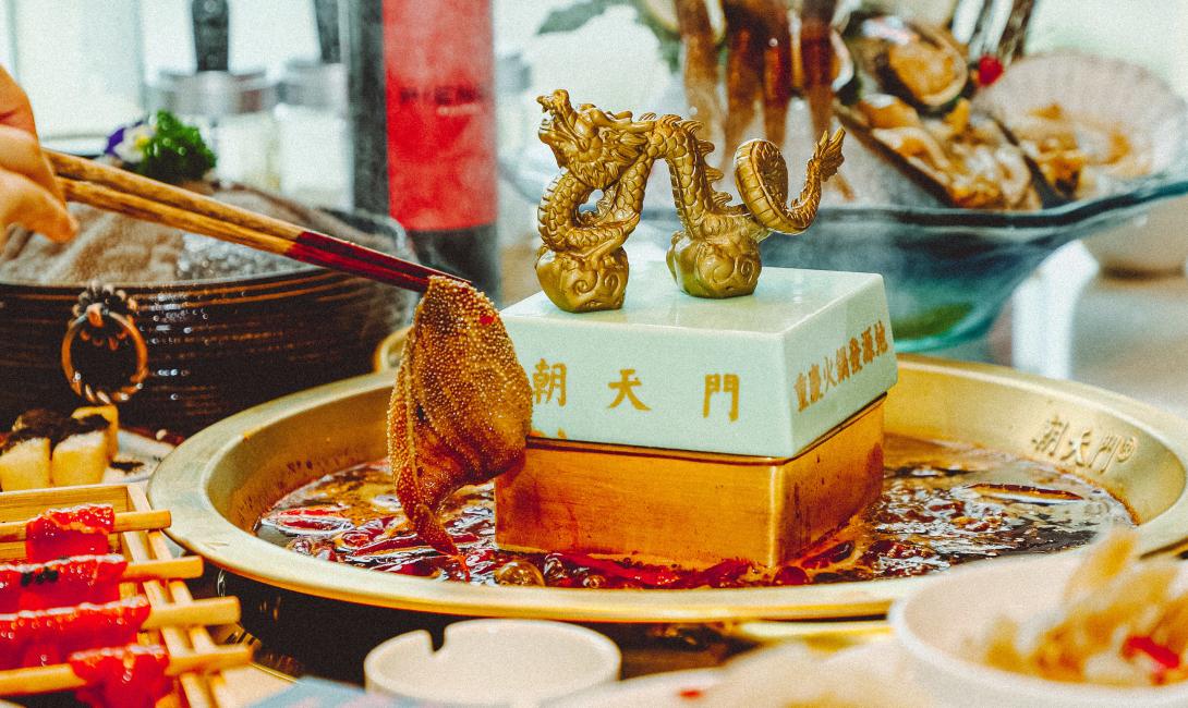 火鍋店熬制地溝油被罰巨款！餐飲食安時(shí)刻謹(jǐn)記！