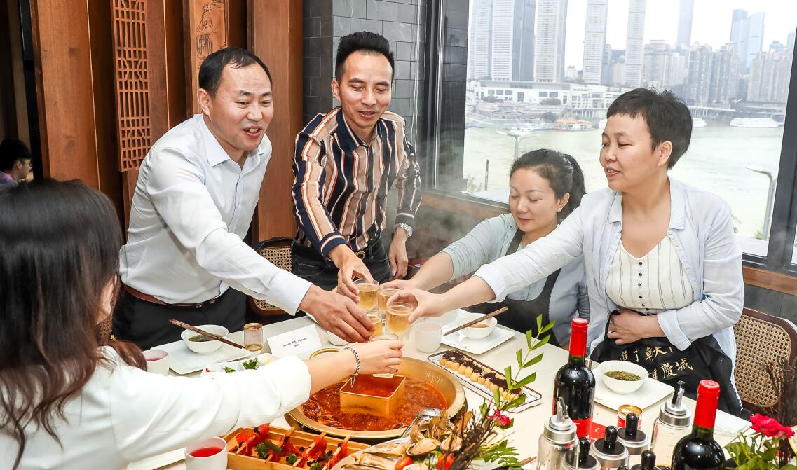 夏天不吃火鍋？做好四點(diǎn)，讓你全場爆滿！