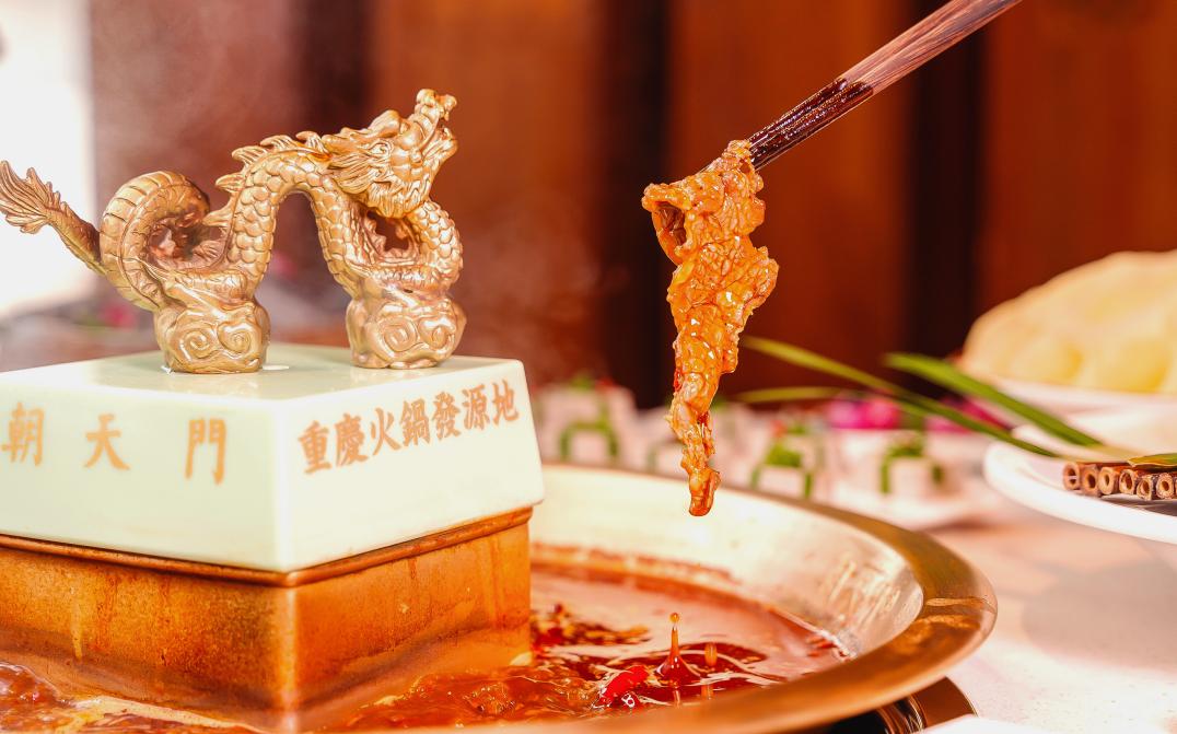 這家火鍋店，好吃不上火，秘訣就在湯底！