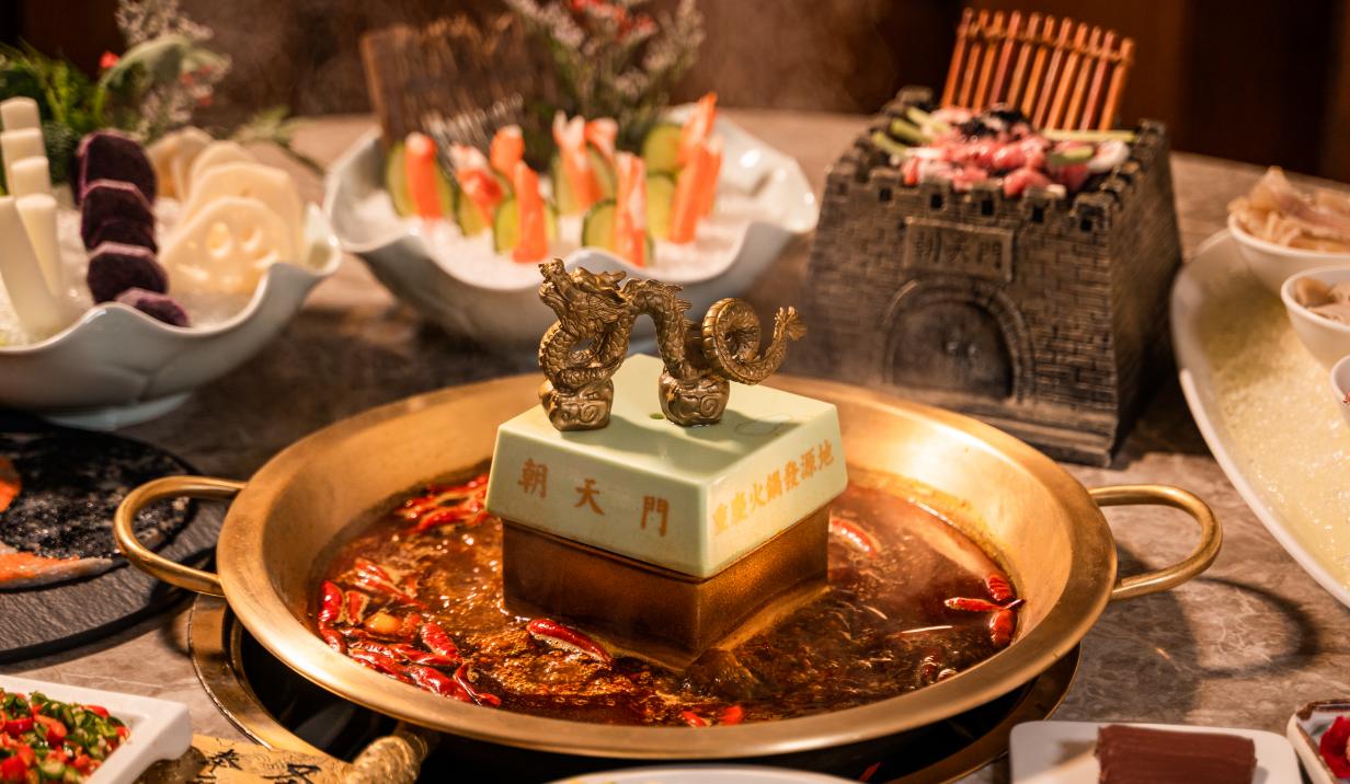 既是火鍋菜品，又是小吃，鹵雞爪為什么這么受歡迎？