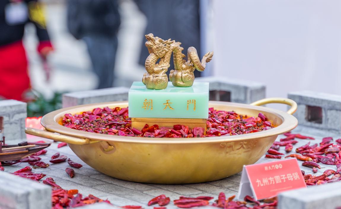 開一家火鍋店，加盟與自創(chuàng)，誰更適合？