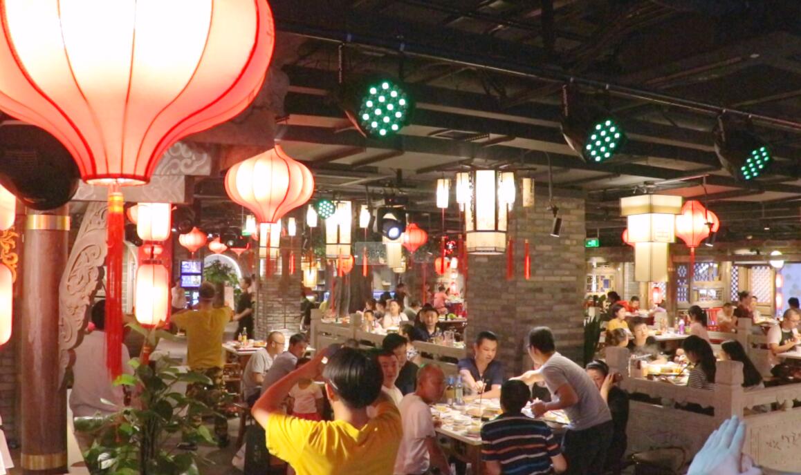 重慶火鍋加盟店，秋冬推薦菜品，生意全靠它！