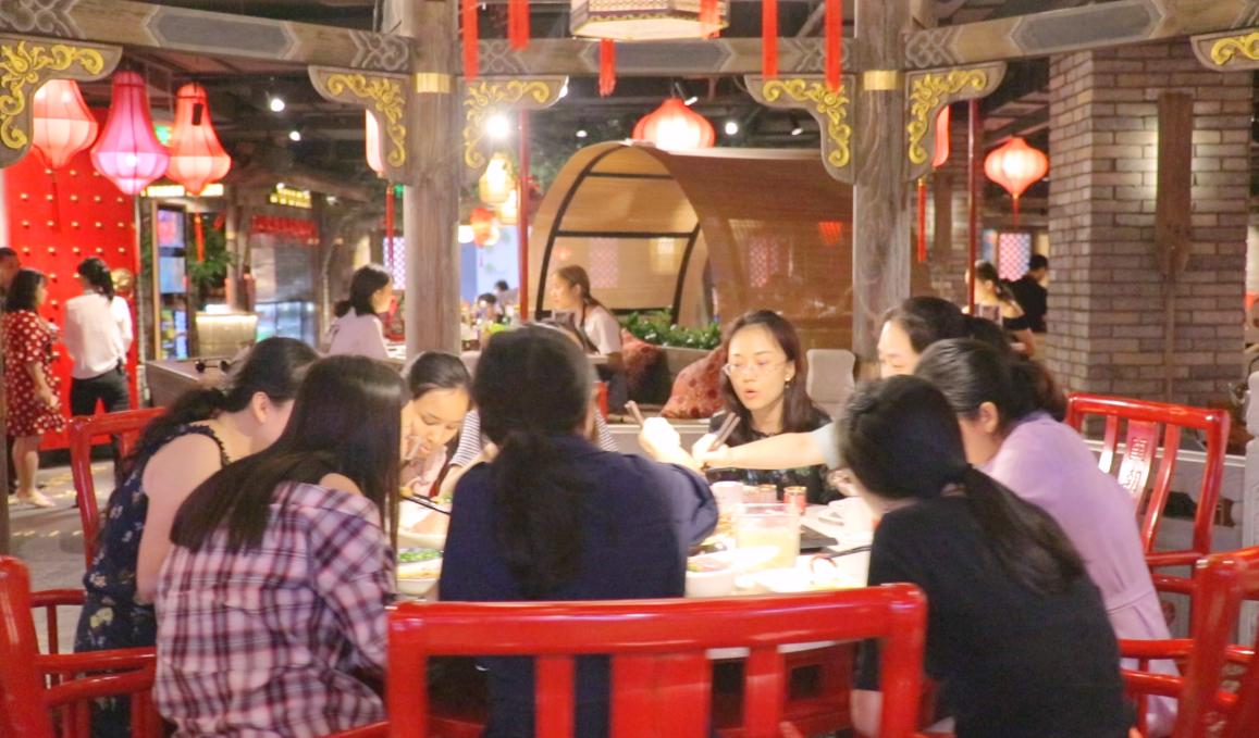 在米蘭，怎么開一家特色重慶火鍋店？